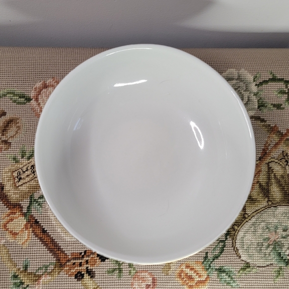Halls Superior Quality Kitchenware Bowl - Picture 2 of 4